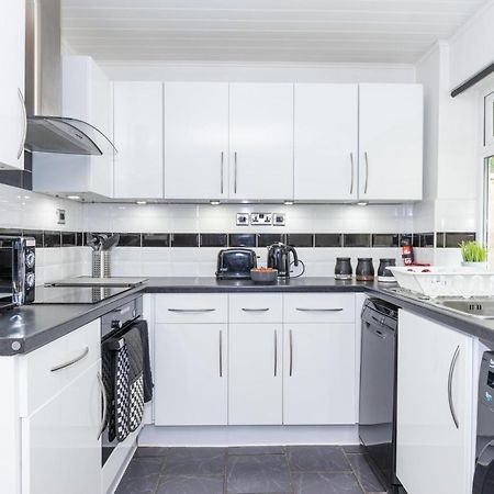 Capri 13 Sa - 3 Bedroom House Close To Loughborough University, Ev Car Facilities, Free Parking, Free Wifi - Ask For Contractor Rates! Dış mekan fotoğraf