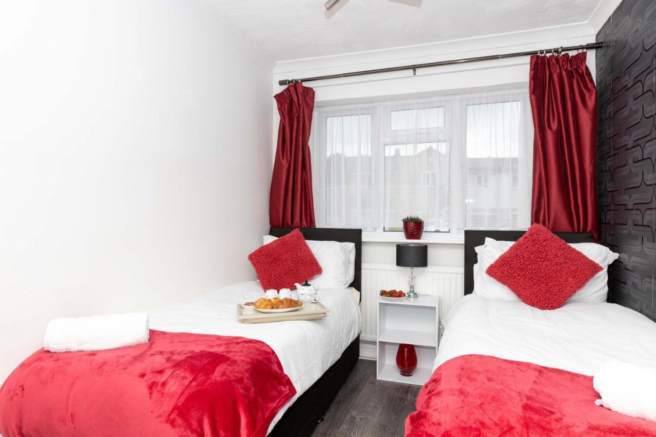 Capri 13 Sa - 3 Bedroom House Close To Loughborough University, Ev Car Facilities, Free Parking, Free Wifi - Ask For Contractor Rates! Dış mekan fotoğraf