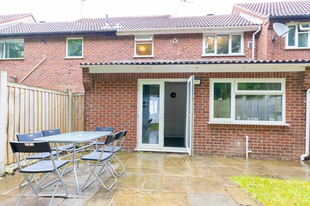 Capri 13 Sa - 3 Bedroom House Close To Loughborough University, Ev Car Facilities, Free Parking, Free Wifi - Ask For Contractor Rates! Dış mekan fotoğraf